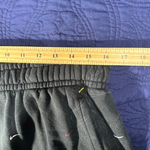 Nike All Over Swoosh Logo Athletic Shorts Men's XL Charcoal Gray Gym Casual - Picture 4 of 5